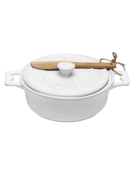 brie baker with lid and spreader