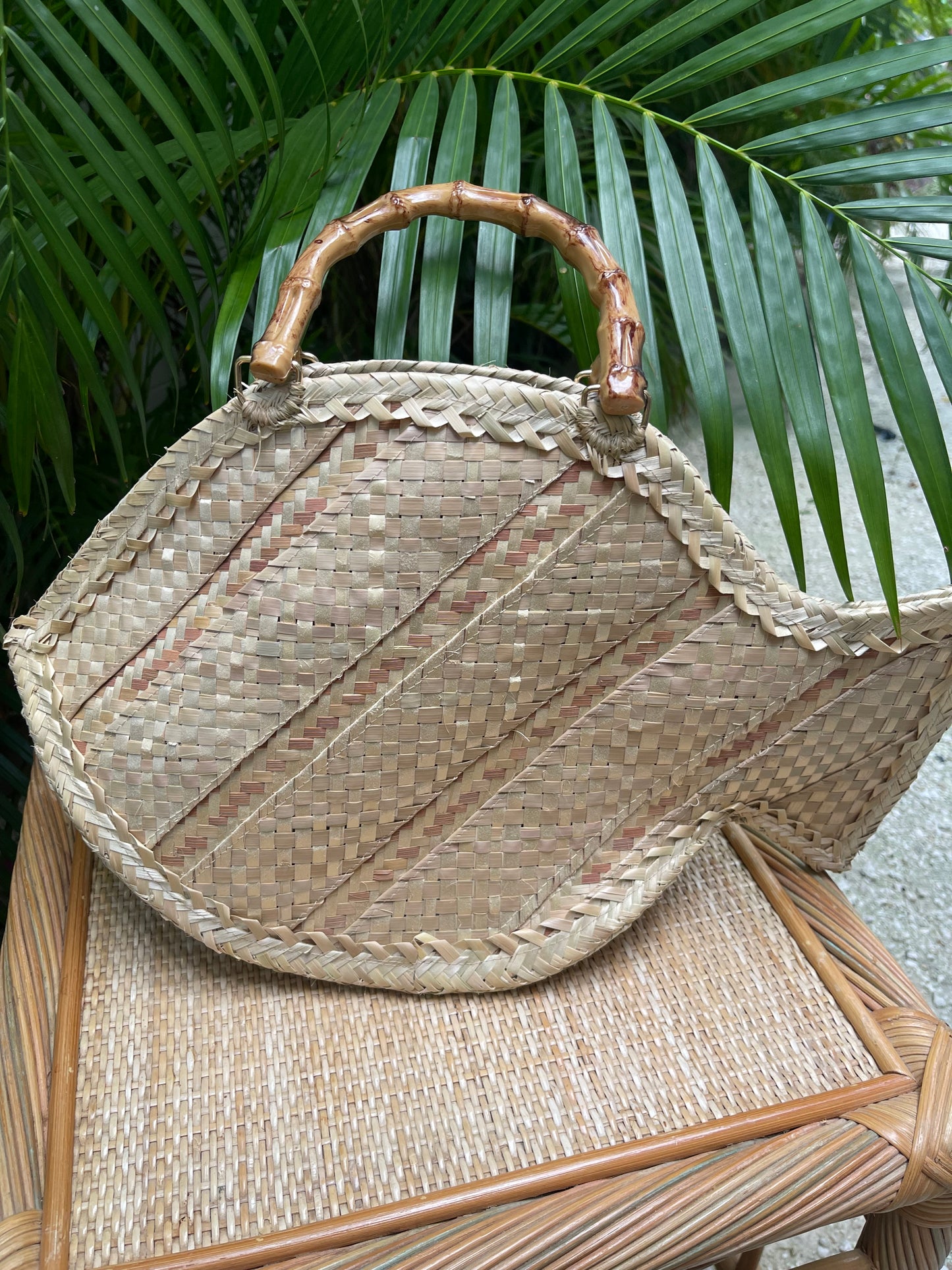 Fish Shaped Thatch Tote with bamboo handles - Med