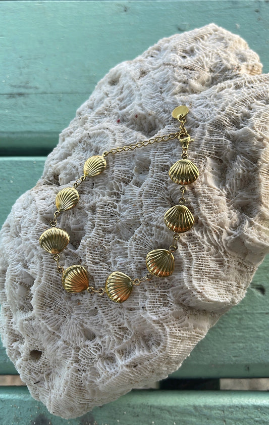 Golden Shells Bracelet