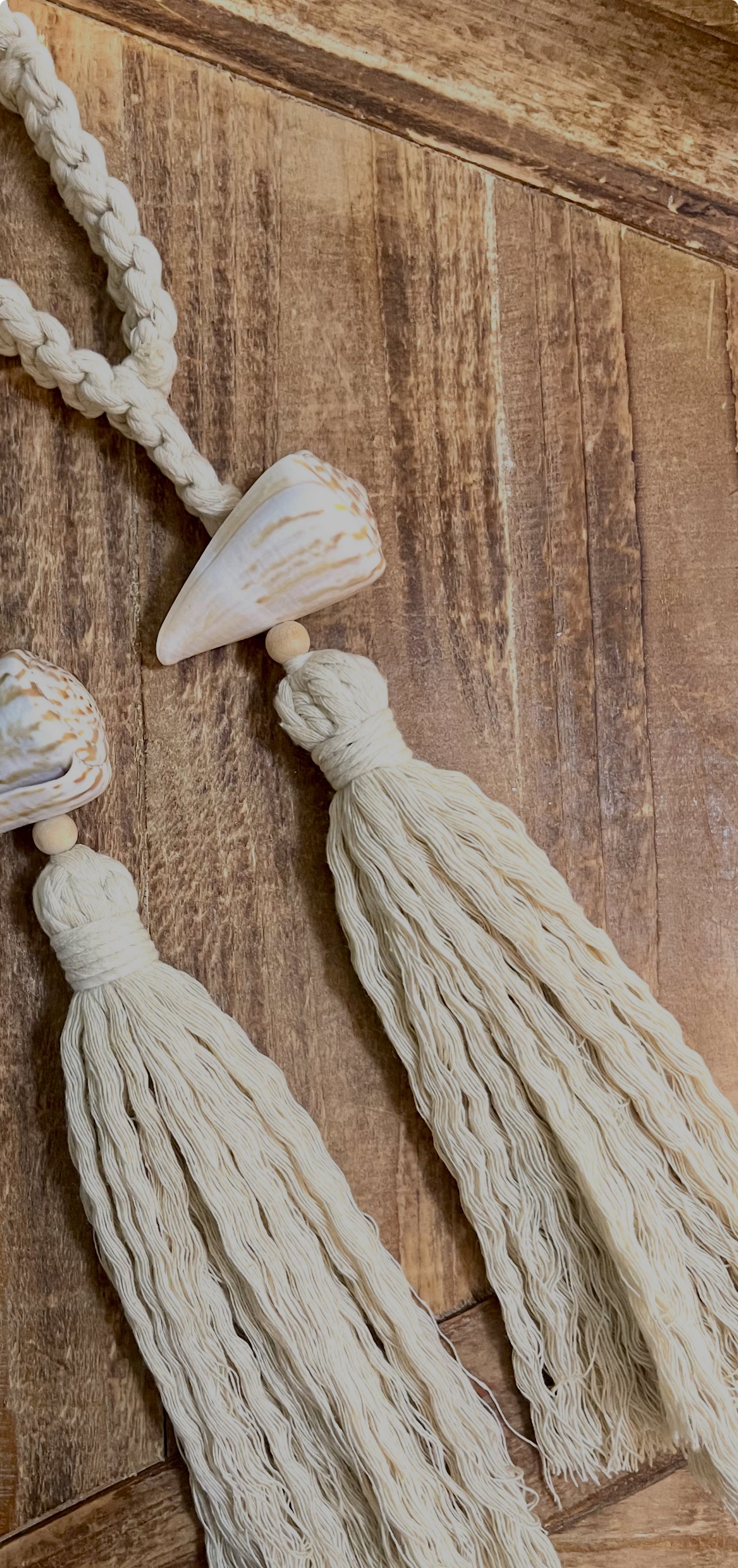 Sol Shell Tassels (pair)