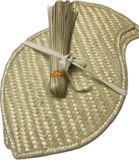 Silver Thatch Mini Broom