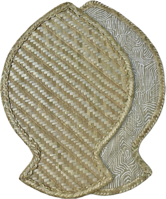 Handcrafted Silver Thatch Fish Reversible Placemat