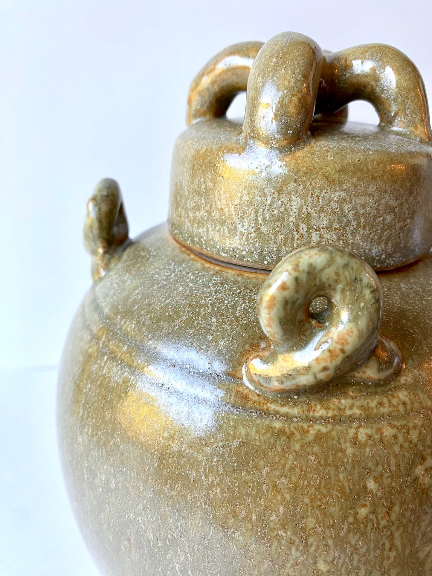 stoneware vase with lid